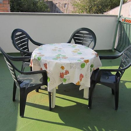 Apartmani Lukacic Biograd Na Moru Buitenkant foto