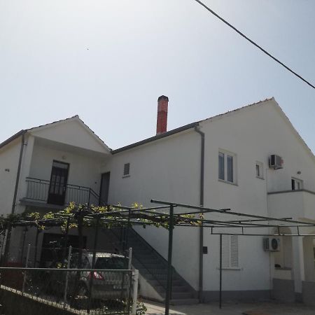 Apartmani Lukacic Biograd Na Moru Buitenkant foto