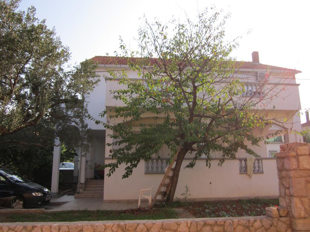 Apartmani Lukacic Biograd Na Moru Buitenkant foto